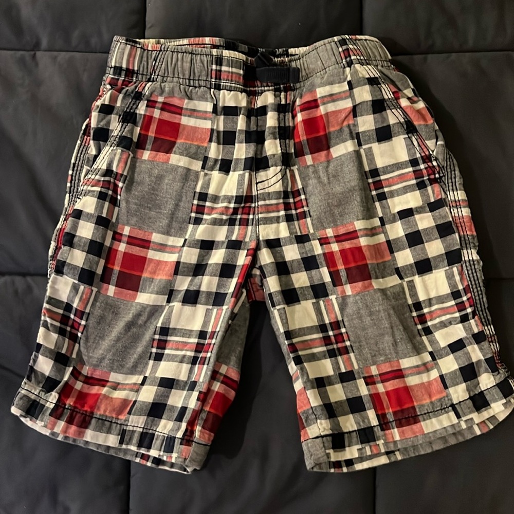 Size 6 boys patchwork shorts by Gymboree